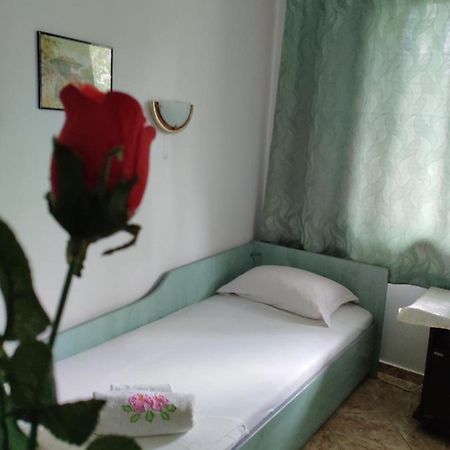 Две Сестри 로제넷츠 외부 사진