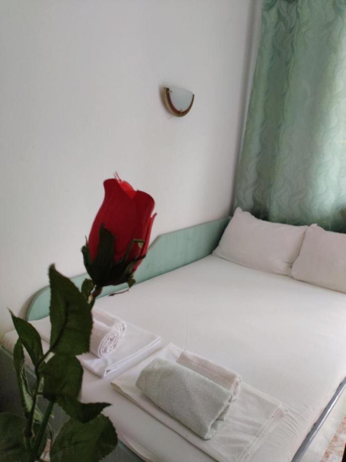 Две Сестри 로제넷츠 외부 사진